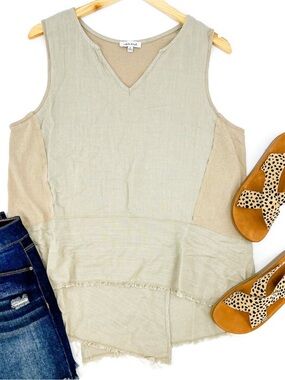 NWT White Birch Linen Beige Sleeveless V-Neck Top